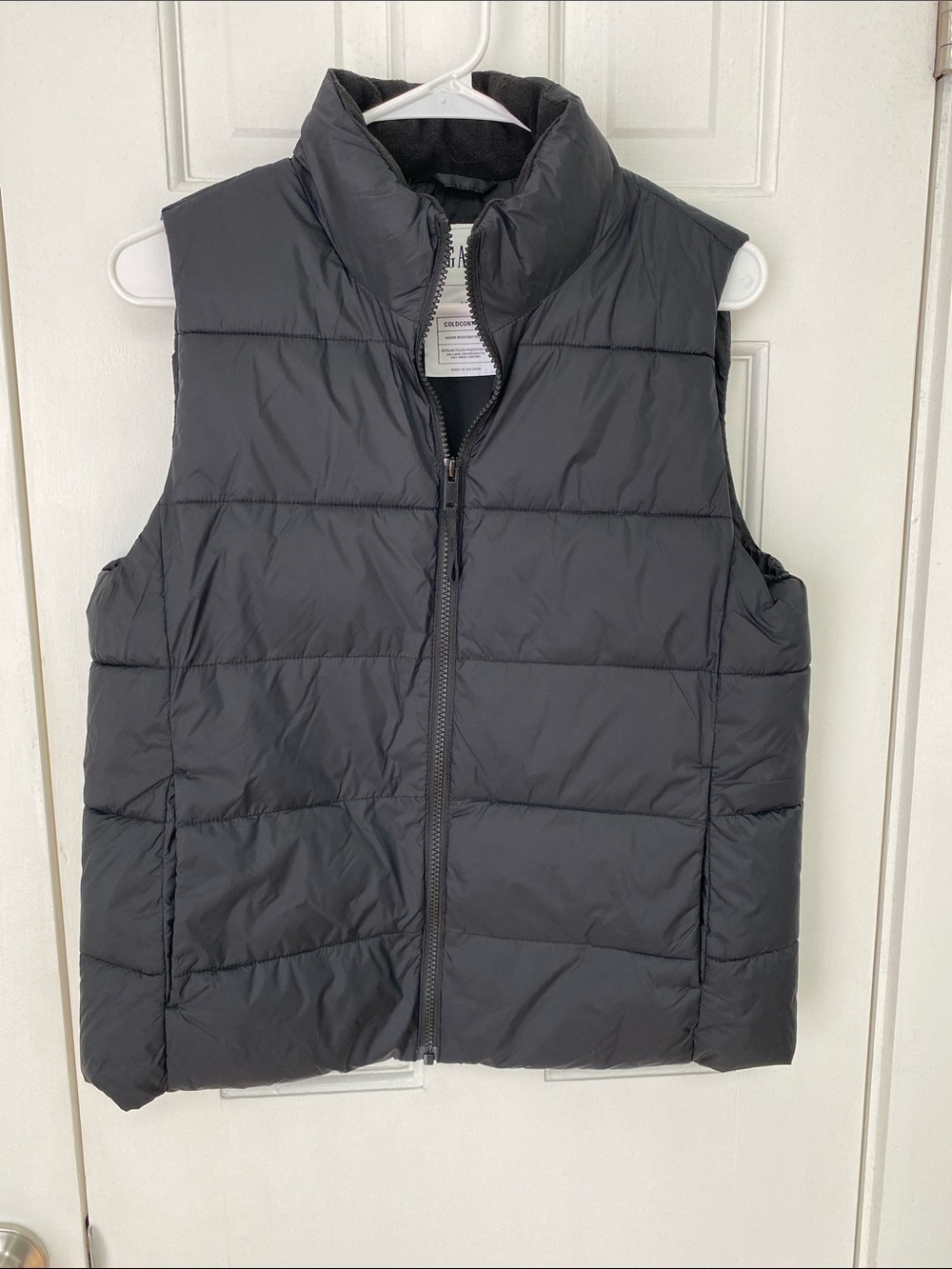 GAP Black Quilted Puffer Vest - Sleeveless Zip Front